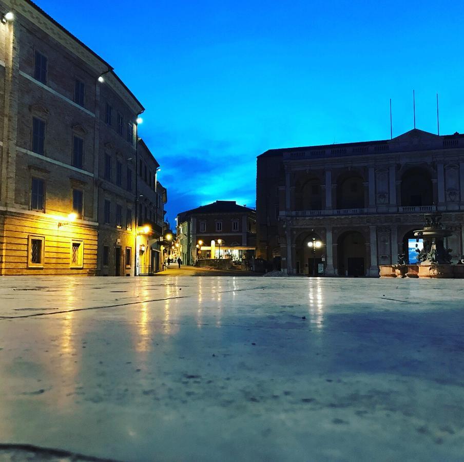 Hotel Pellegrino E Pace لوريتو المظهر الخارجي الصورة